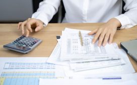 Les deux tiers des Français ne savent pas décoder la totalité de leur fiche de paie. Une connaissance pourtant essentielle qui permet de débusquer les éventuelles erreurs.